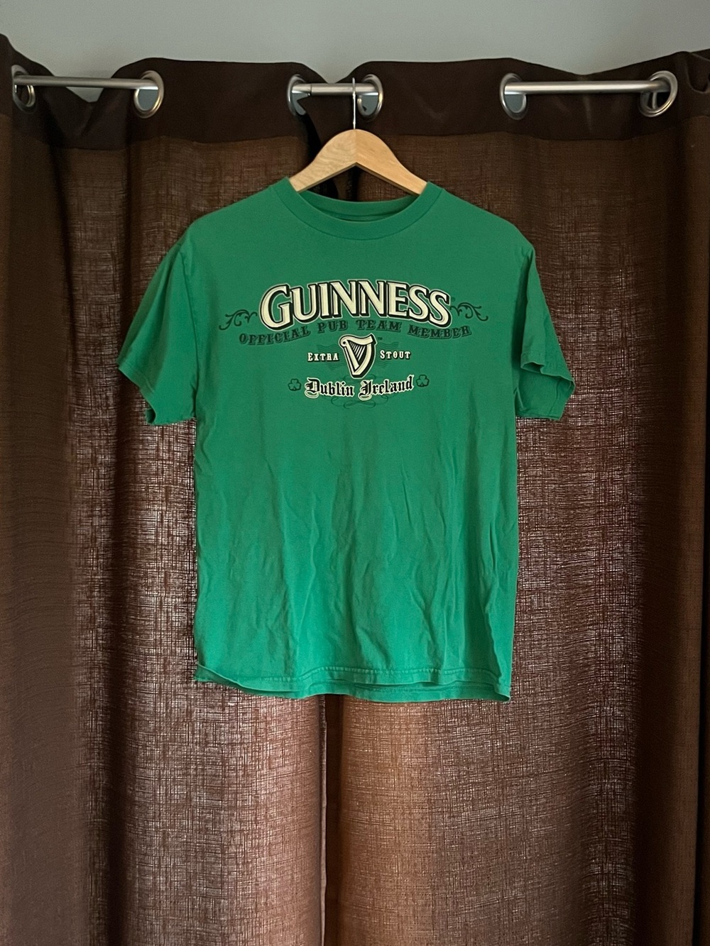 Guinness Extra Stout Green Crew Neck Short Sleeve Graphic Tee